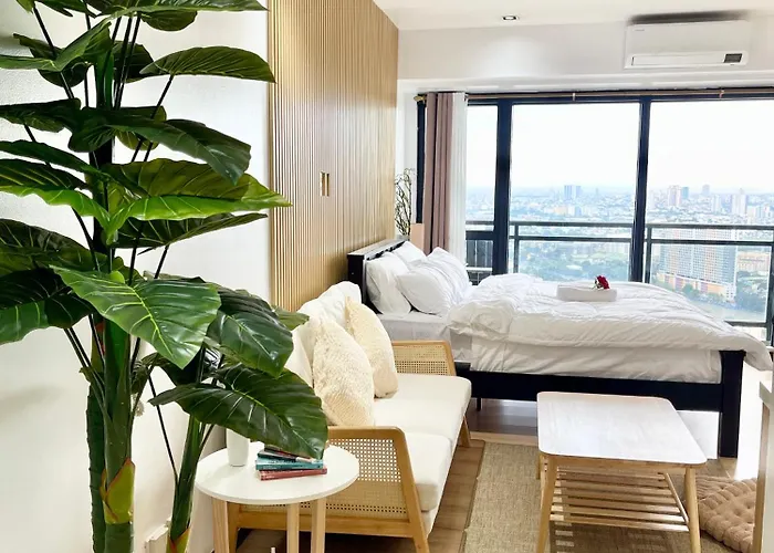 Modern With Balcony At Knightsbridge Residences, Poblacion Makati Manila